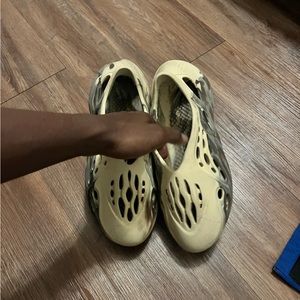YEEZY FOAM RUNNERS SZ 12 men HIT ME WITH OFFERS